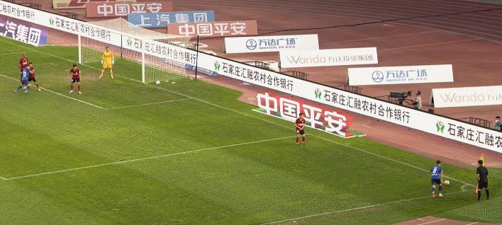 长春亚泰对天津津门虎贝里奇欢呼,萨布里奇近况如何