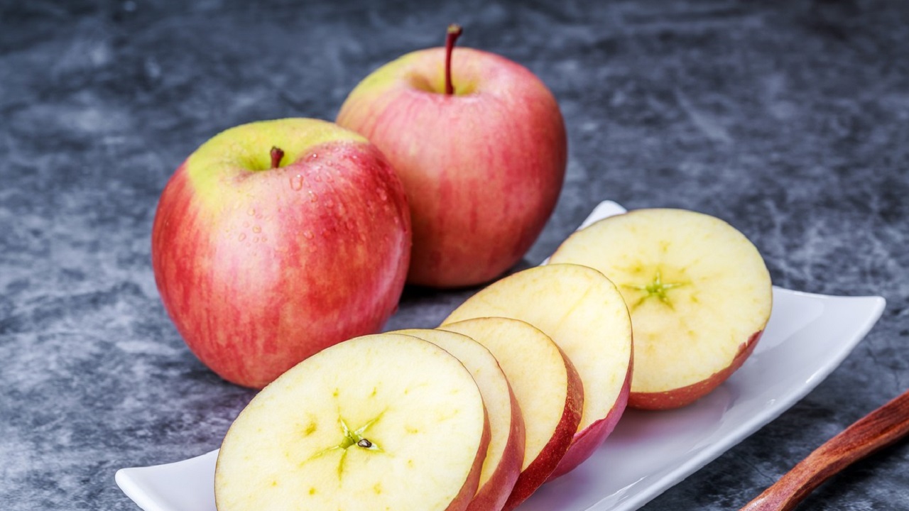 秋季腹泻宝宝发烧会持续多长时间,宝宝腹泻发烧一直想吐吐不出来