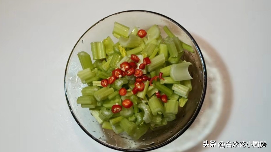 芹菜黄豆低脂做法,芹菜黄豆正宗做法
