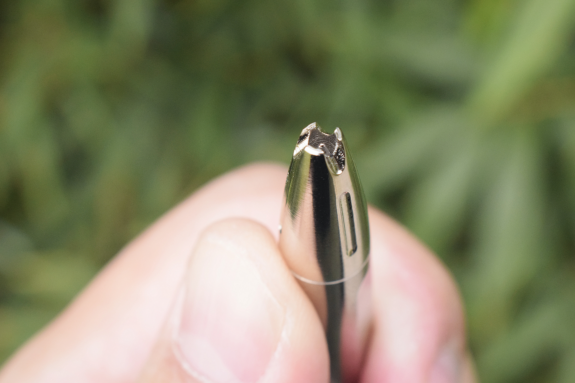 一笔多能，危急时刻展身手！弘安保罗“钛锐”战术笔体验