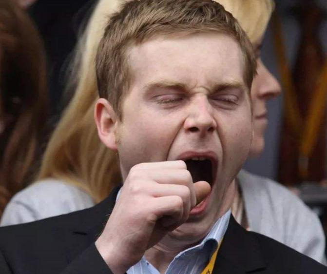 哈欠不断千万别大意！如果出现这些症状，赶紧查！可能会致命！