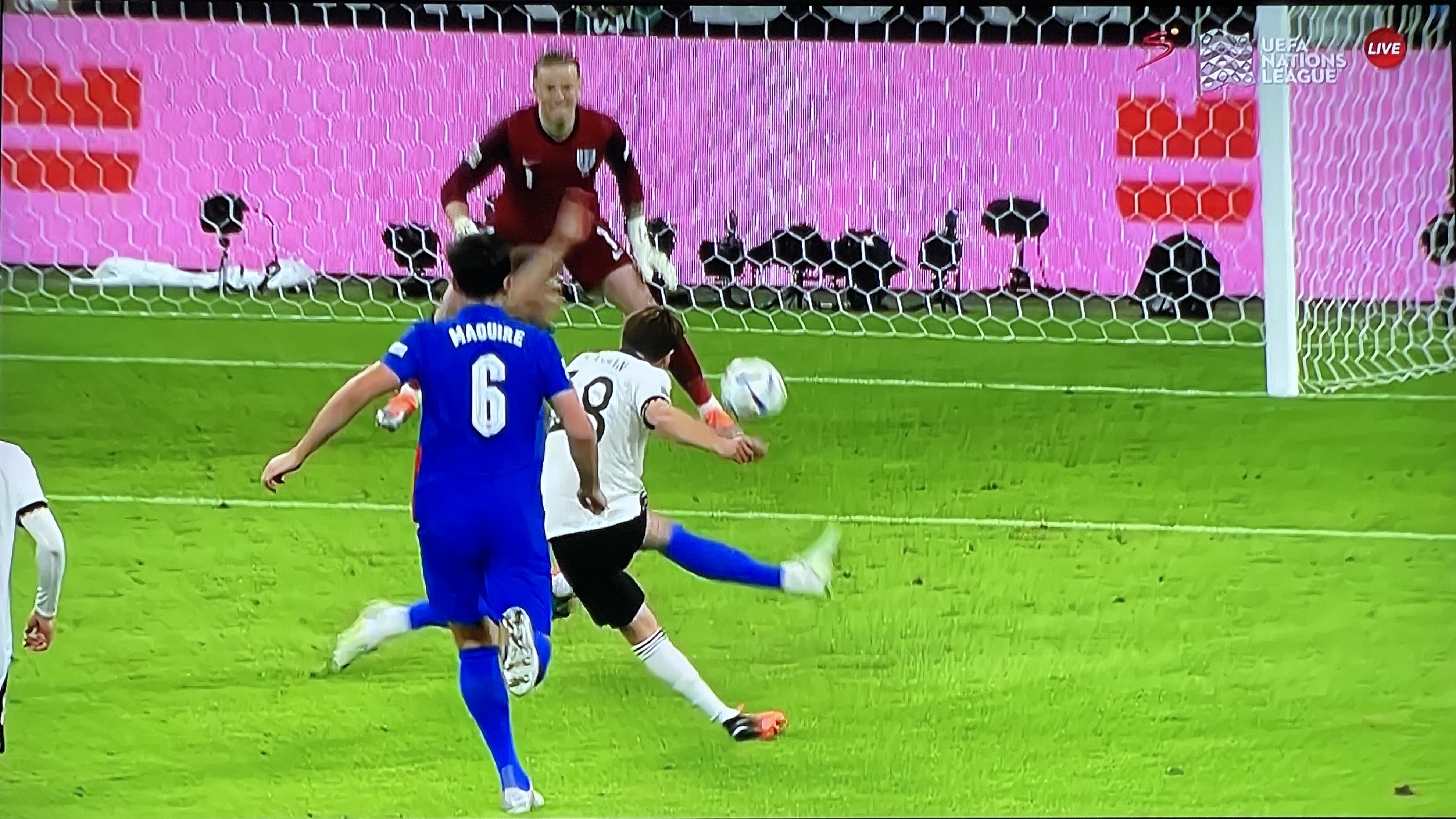 英格兰凯恩绝杀德国,凯恩几球欧洲杯