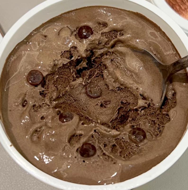 冰淇淋销售遇冷,冰淇淋行业下滑