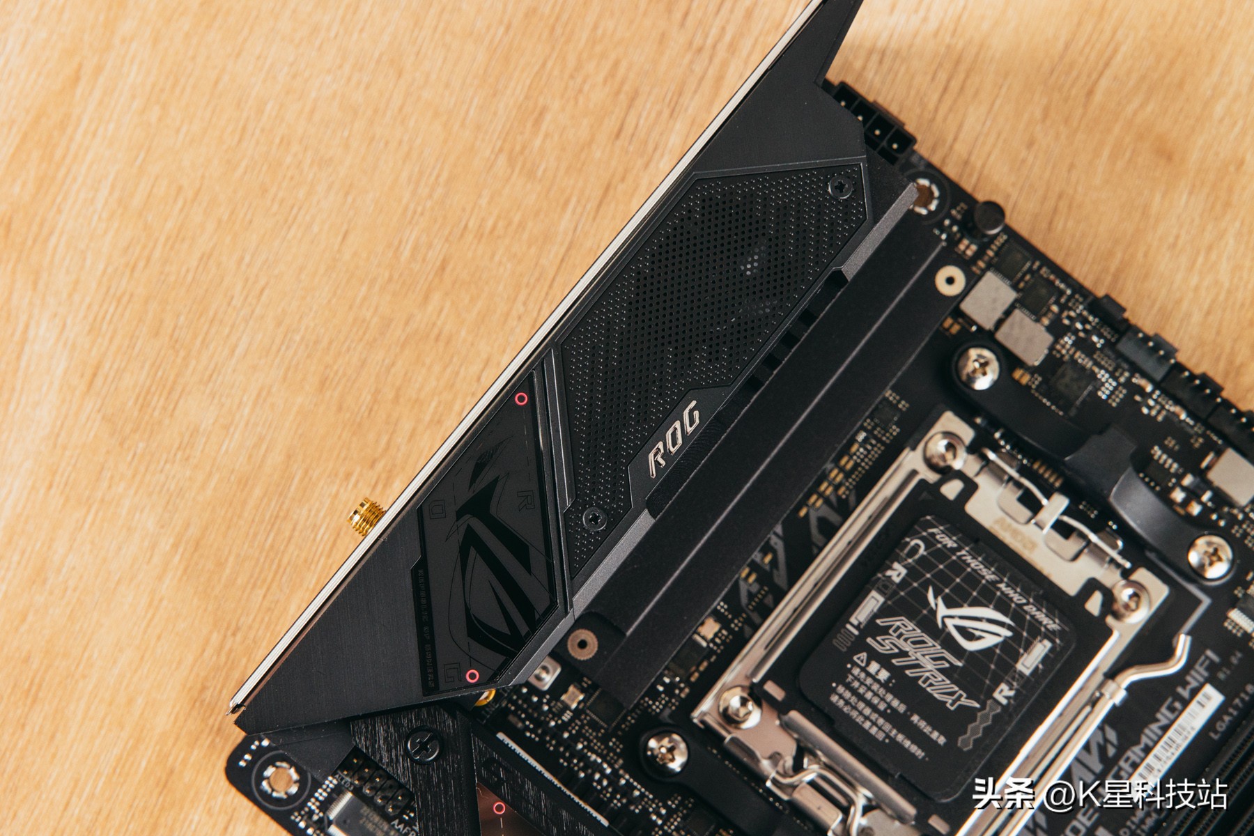 鍗庣strixb650e,鍗庣strixb250hgaming瑁呮満