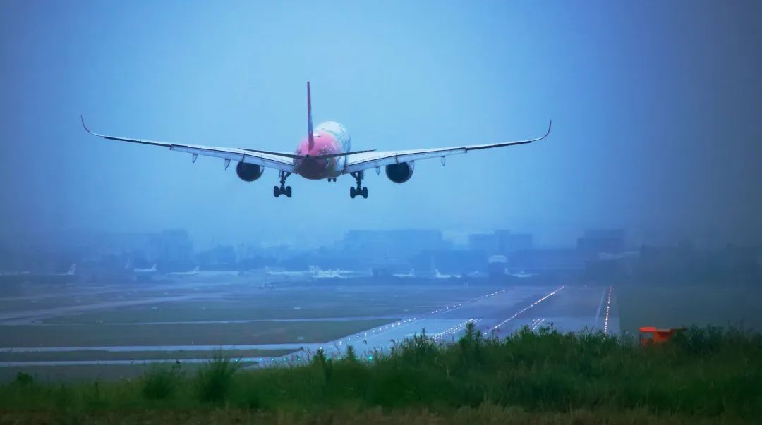 天府机场和双流机场哪个离成都近,成都双流国际机场信息详细介绍