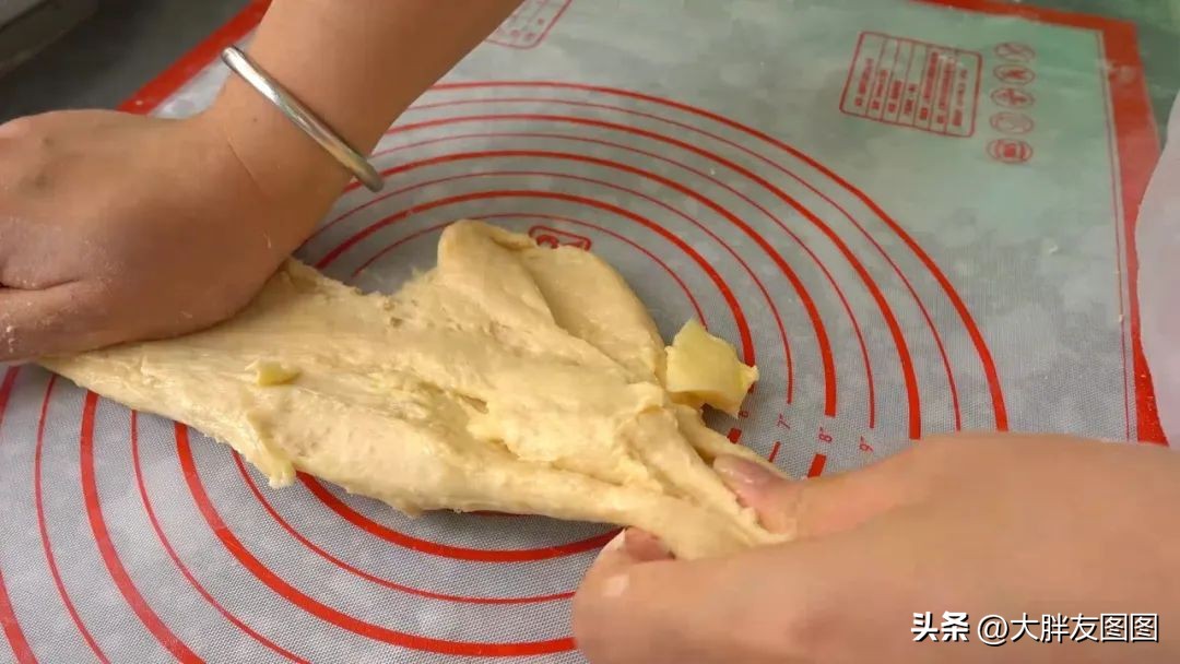 咸蛋黄肉松盒子做法,咸蛋黄肉松馅的制作方法