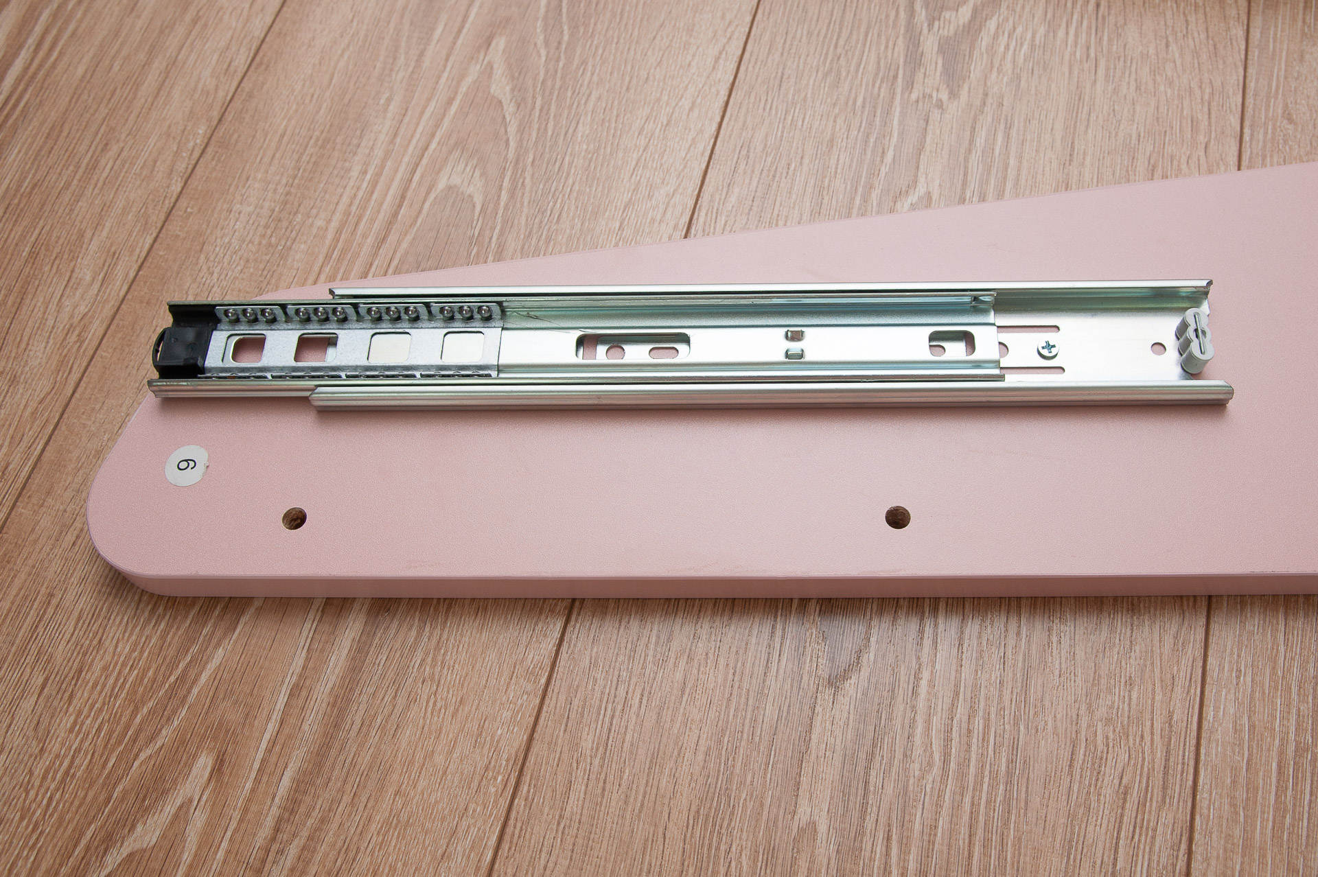 黑白调儿童桌椅——星空号评测帮助孩子养成良好坐姿习惯