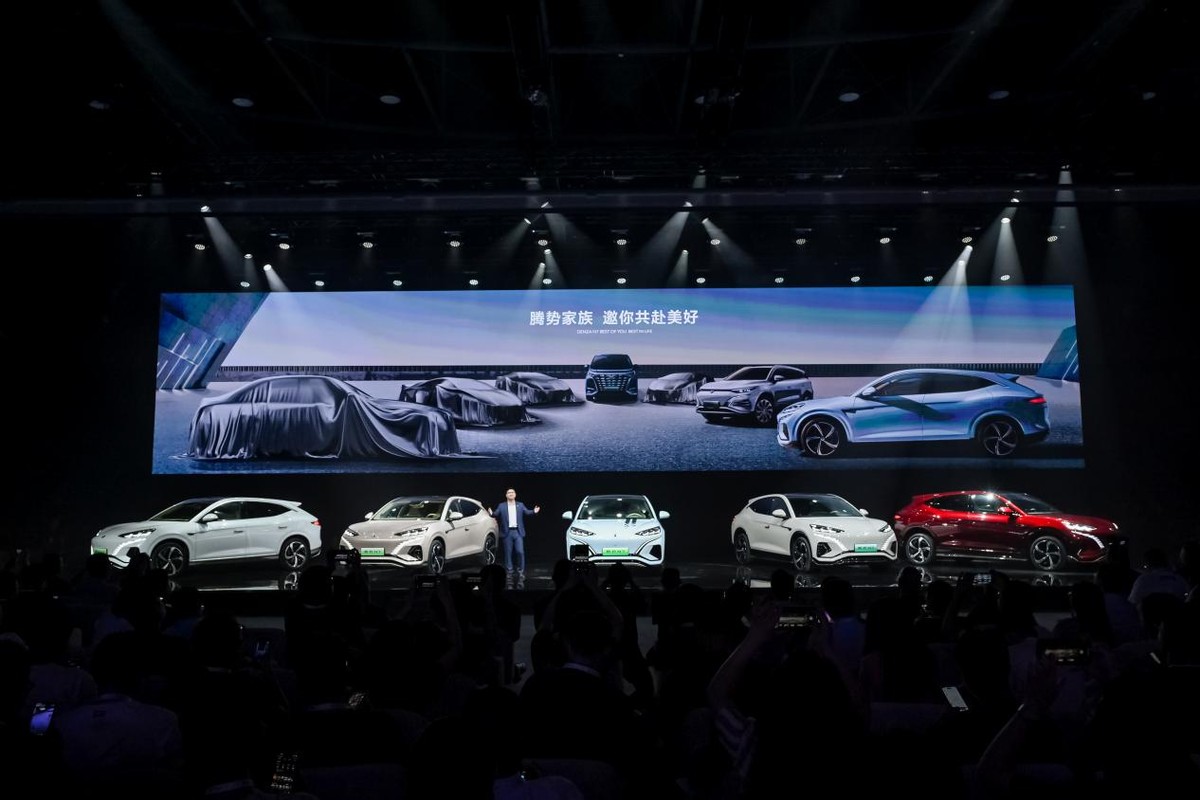 璞崕鏅鸿兘suv鑵惧娍n7闇囨捈涓婂競,鑵惧娍鍏ㄦ柊suv杞﹀瀷n7涓婂競