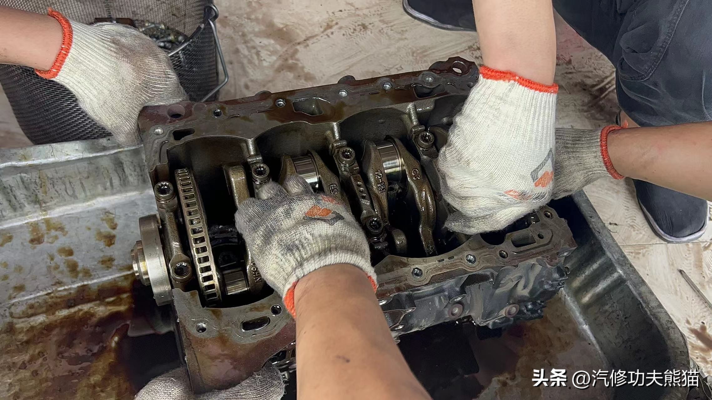 夏朗烧机油1500公里,进口大众夏朗1.8t不烧机油