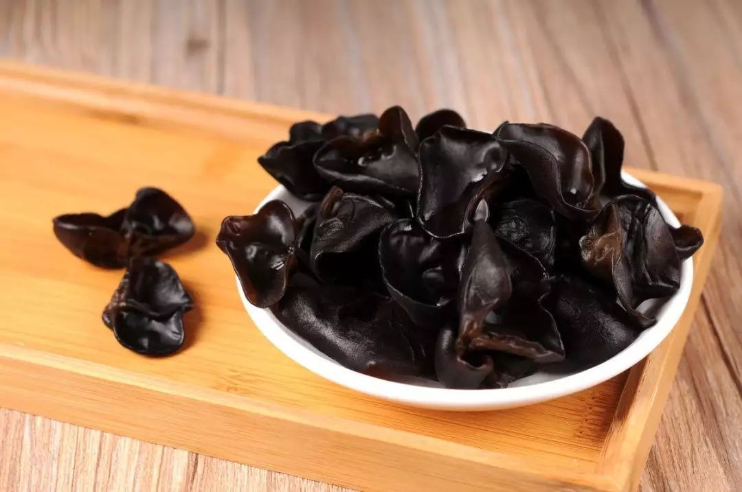 老人补钙吃什么样钙片好,中老年人补钙用什么药比较好