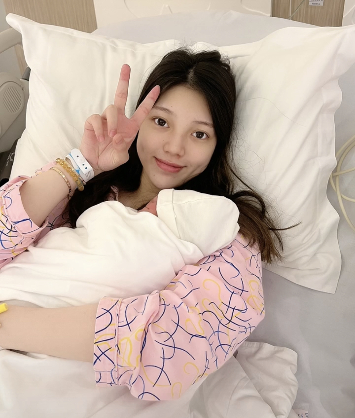 小猪先生晒兜儿以前的照片,小猪先生兜儿夫妇证件照