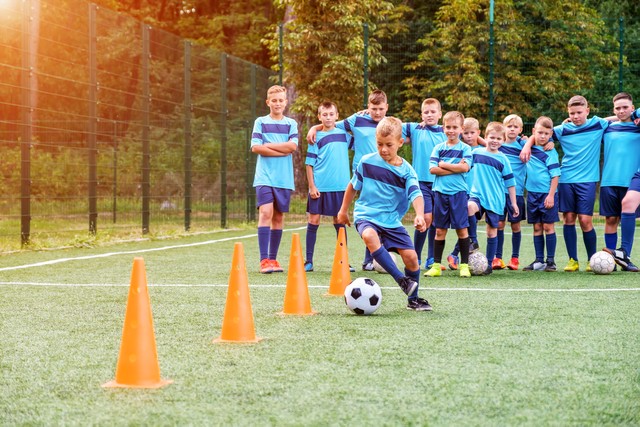 王健林懂足球吗,巩汉林懂足球吗