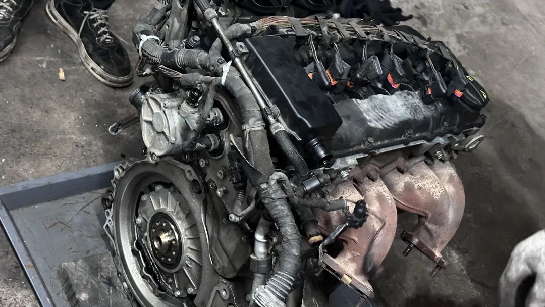 大众100万左右的车辉腾,重庆二手辉腾全面翻新修复