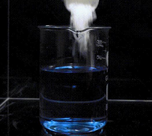 马桶用久了冲劲小了怎么办,马桶冲水无力倒一盆水才能冲下去