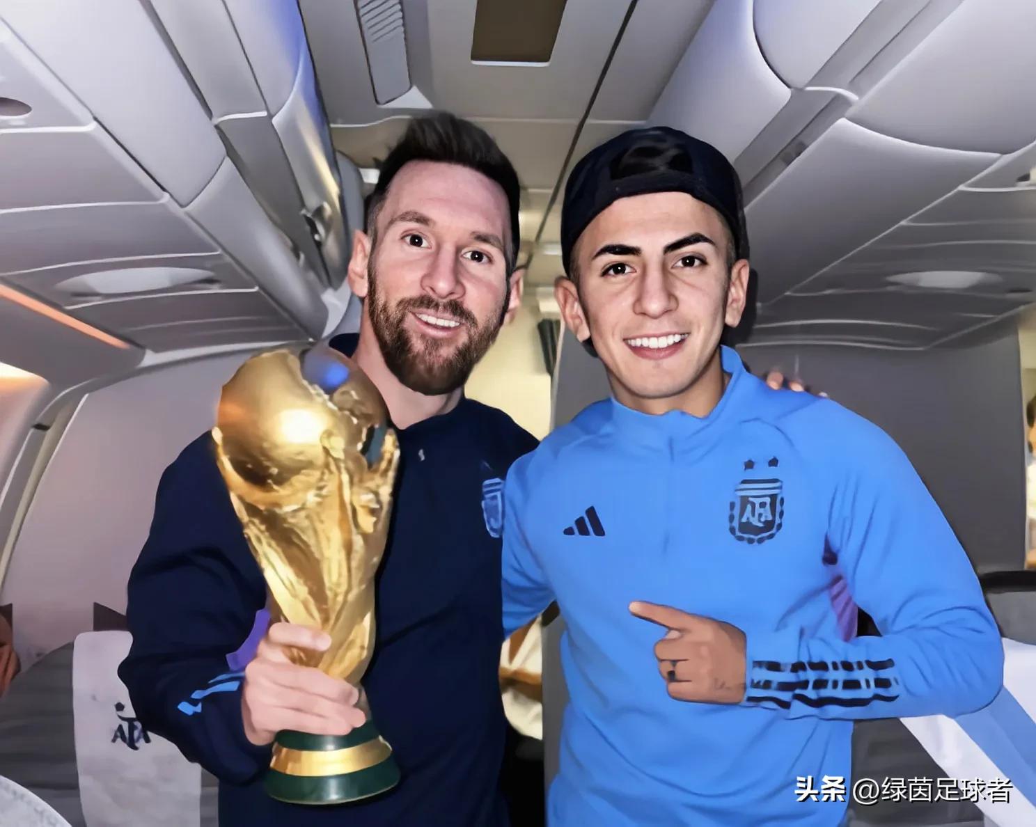 5场比赛4球4助攻,4场5球两助攻武磊