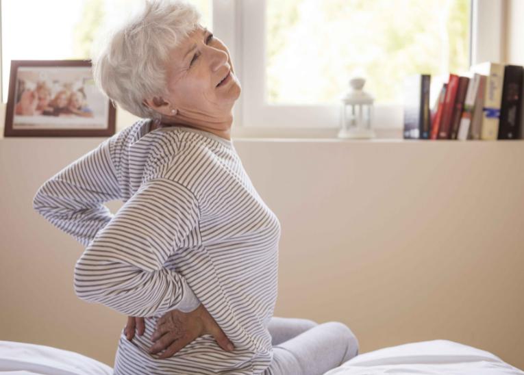 为什么很多人过了50浑身疼,为什么很多女性一到50岁就浑身疼