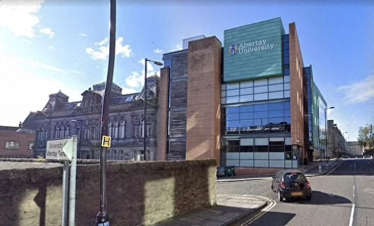 英国女留学生称商场厕所性别歧视,英国对跨性别者的态度