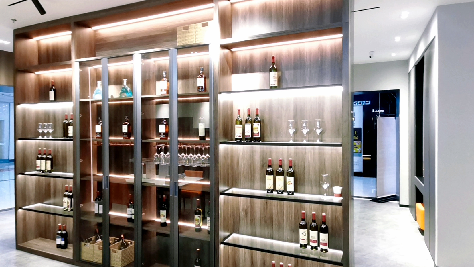 科德贝尔优秀经销商：十堰月星店屈总的经商之道