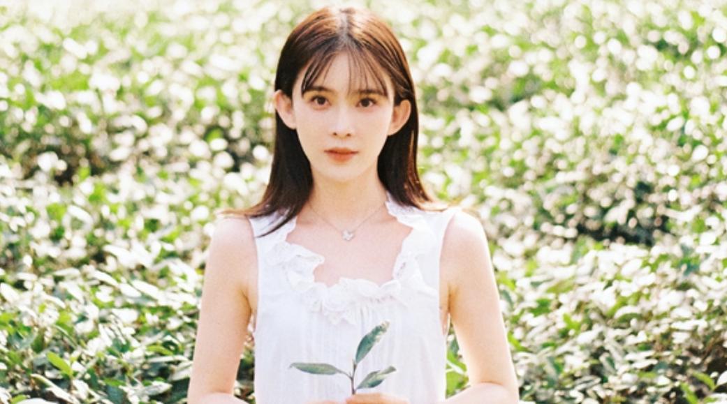 赵樱子红毯假摔视频,赵韩樱子首次回应红毯假摔