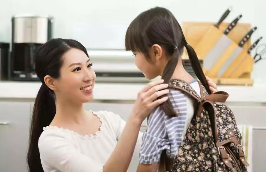 幼儿园小朋友过生日老师要送吗,幼儿园过生日送蛋糕应该注意什么