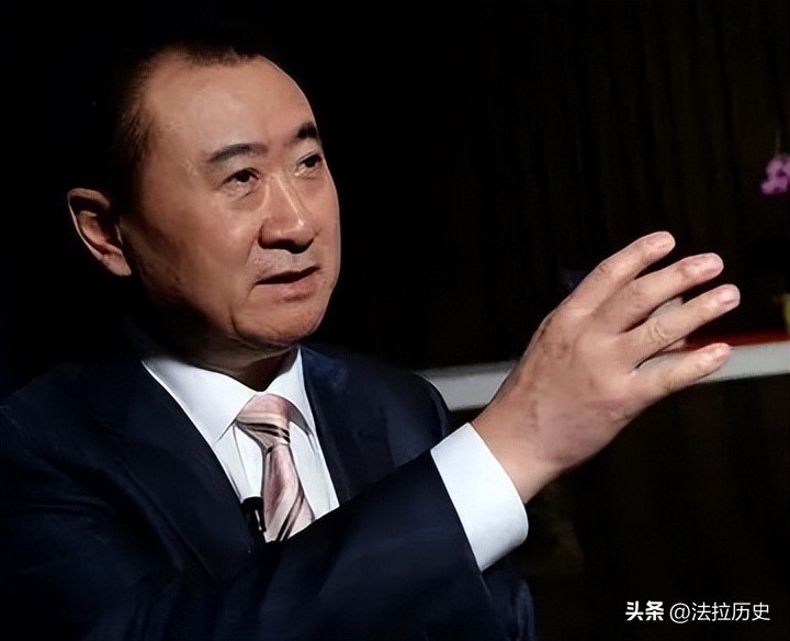 万达成恒大2.0？揭王健林隐藏*局骗**，独子王思聪因此走“不归路”