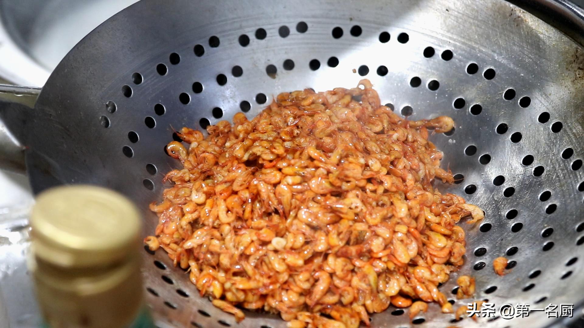 男人在生活中吃什么会更健康,建议男人别太节俭多吃这5种食物