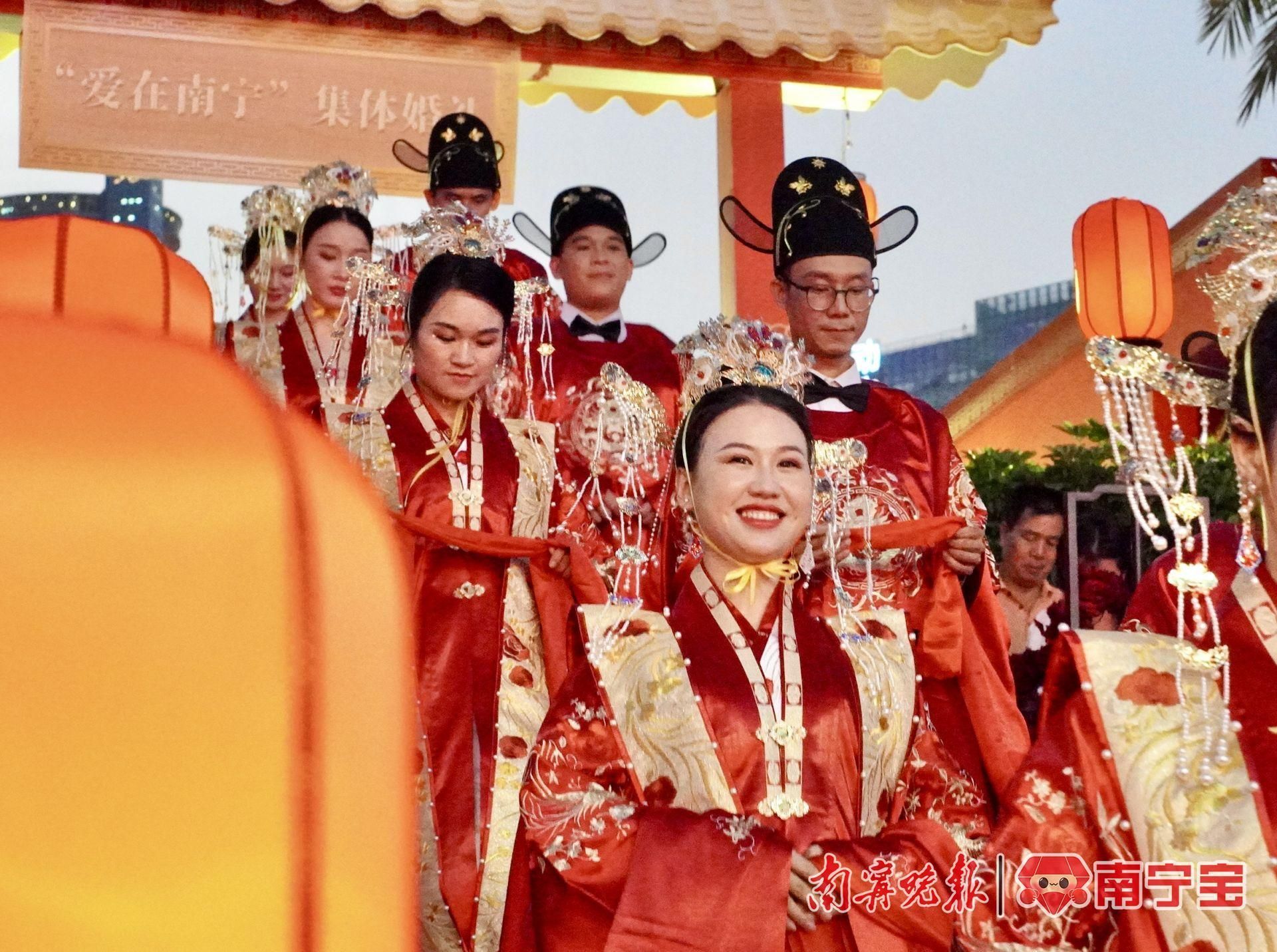 “520”，爱在南宁！56对新人喜结连理