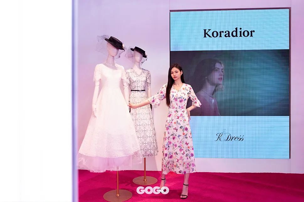 带你去看玫瑰花海,带你看玫瑰花海