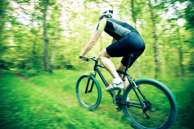 高档自行车为什么不安装挡泥板,高端自行车为啥不挂锁