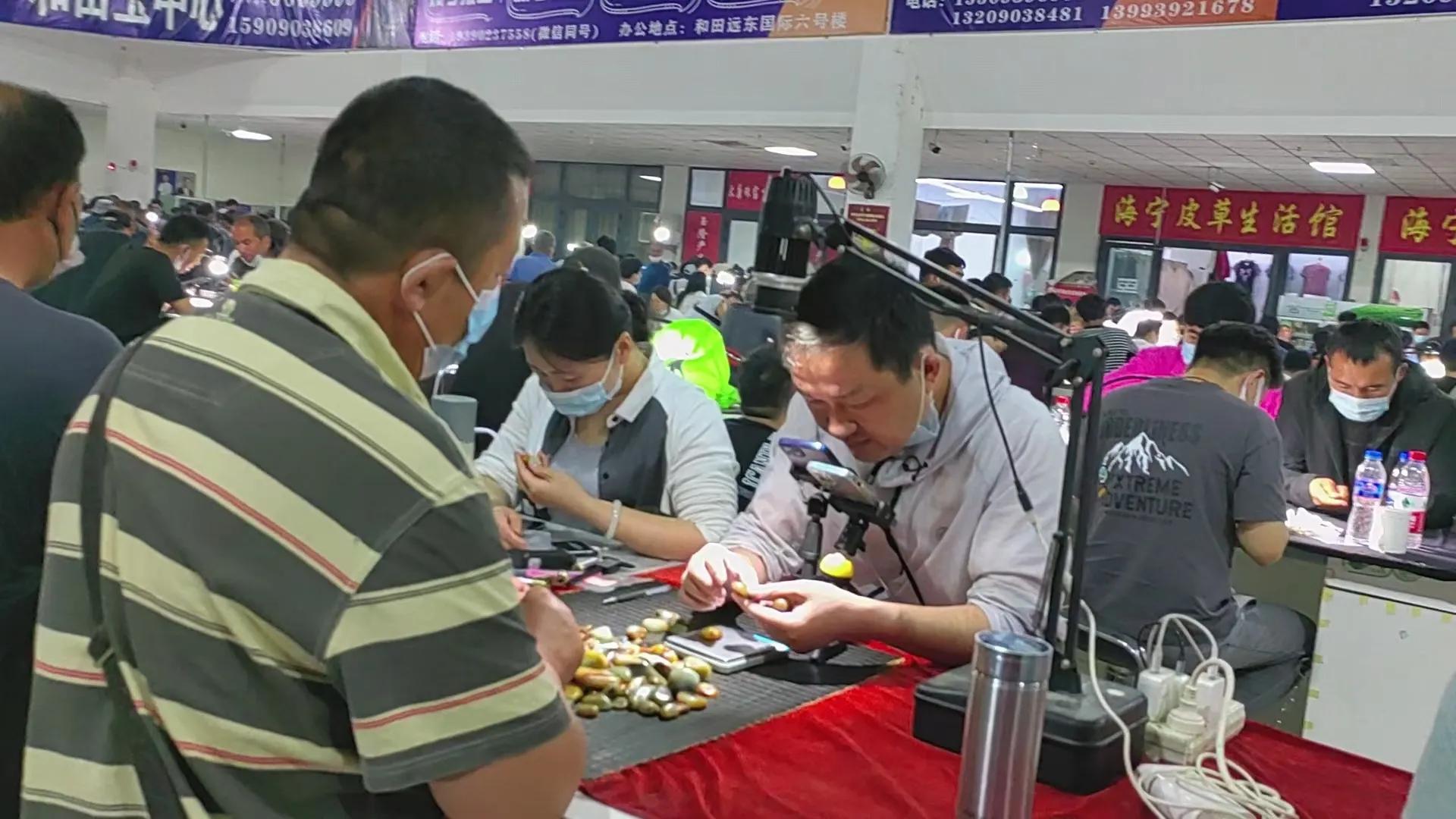 和田玉直播间讲知识的靠谱吗,聊聊和田玉