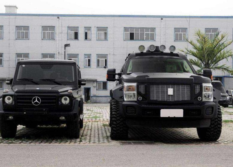 400万奔驰大g4x4,400万大g车