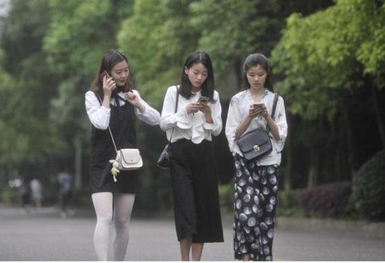 十年后女生以后做什么工作,10年以后女生什么职业最有前景