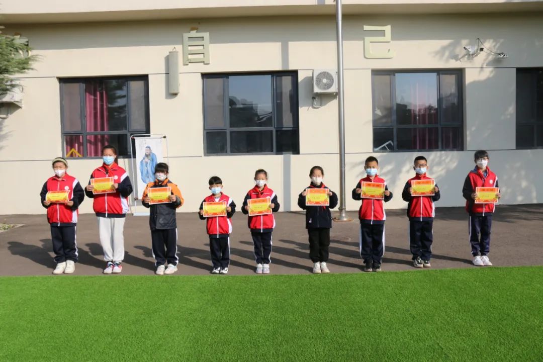 做文明学生主题升旗仪式美篇,美丽校园升旗仪式