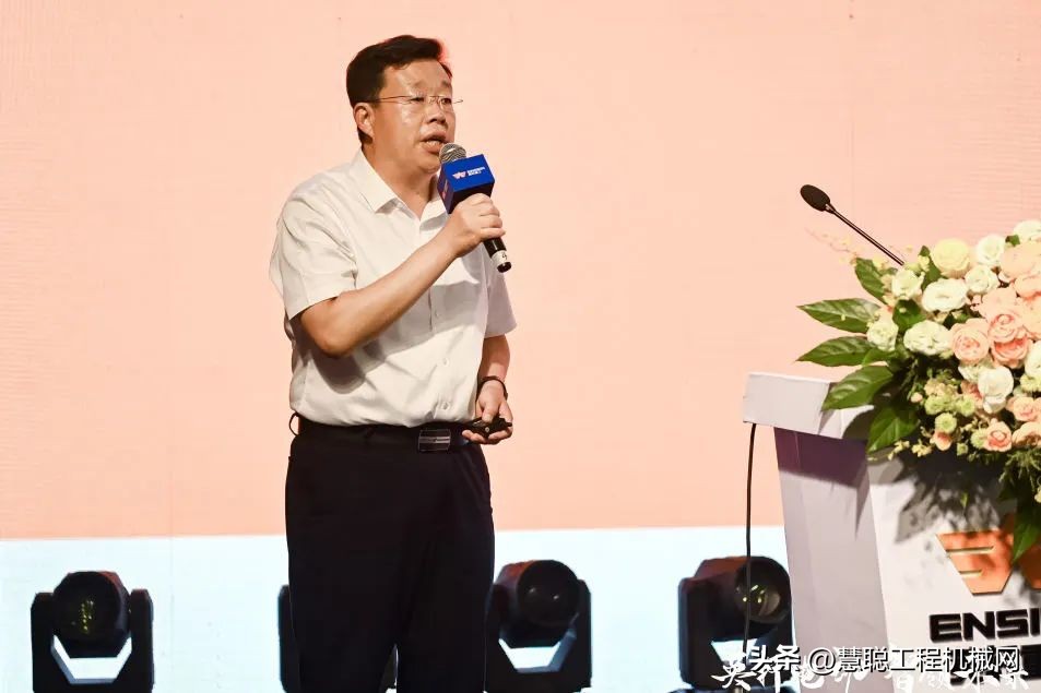 坚守差异化打造，英轩重工以智慧+勇气奔向新能源的星辰大海