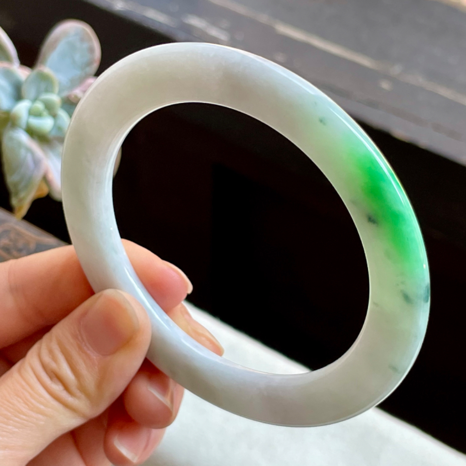 新手翠友定制翡翠该如何选料,翡翠1千万