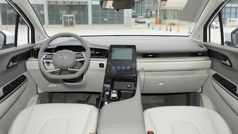 2021款现代库斯途380tgdi智爱尊贵版,库斯途2022款270tgdi智爱旗舰版1.5