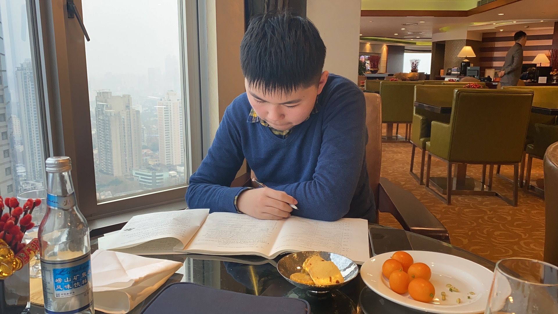 孩子乐于“躺平”，学习一点不努力：我做了3件事，成功改变了他