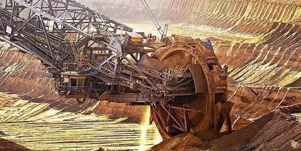 美国矿产资源丰富为何自己不开采,中国80%的石油从哪里进口