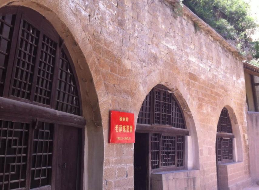 金维映：两嫁领袖人物，身死异国他乡，儿子长大后专程寻其过往