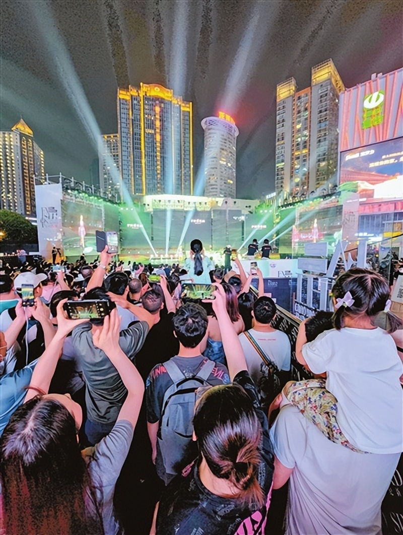 提振消费信心强力释放需求,优化消费环境提振消费信心