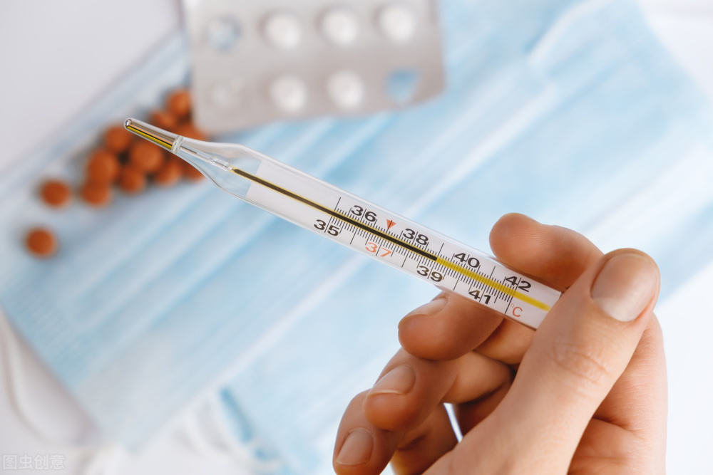 感冒了到底要不要吃药,感冒自己扛过去会不会增强抵抗力