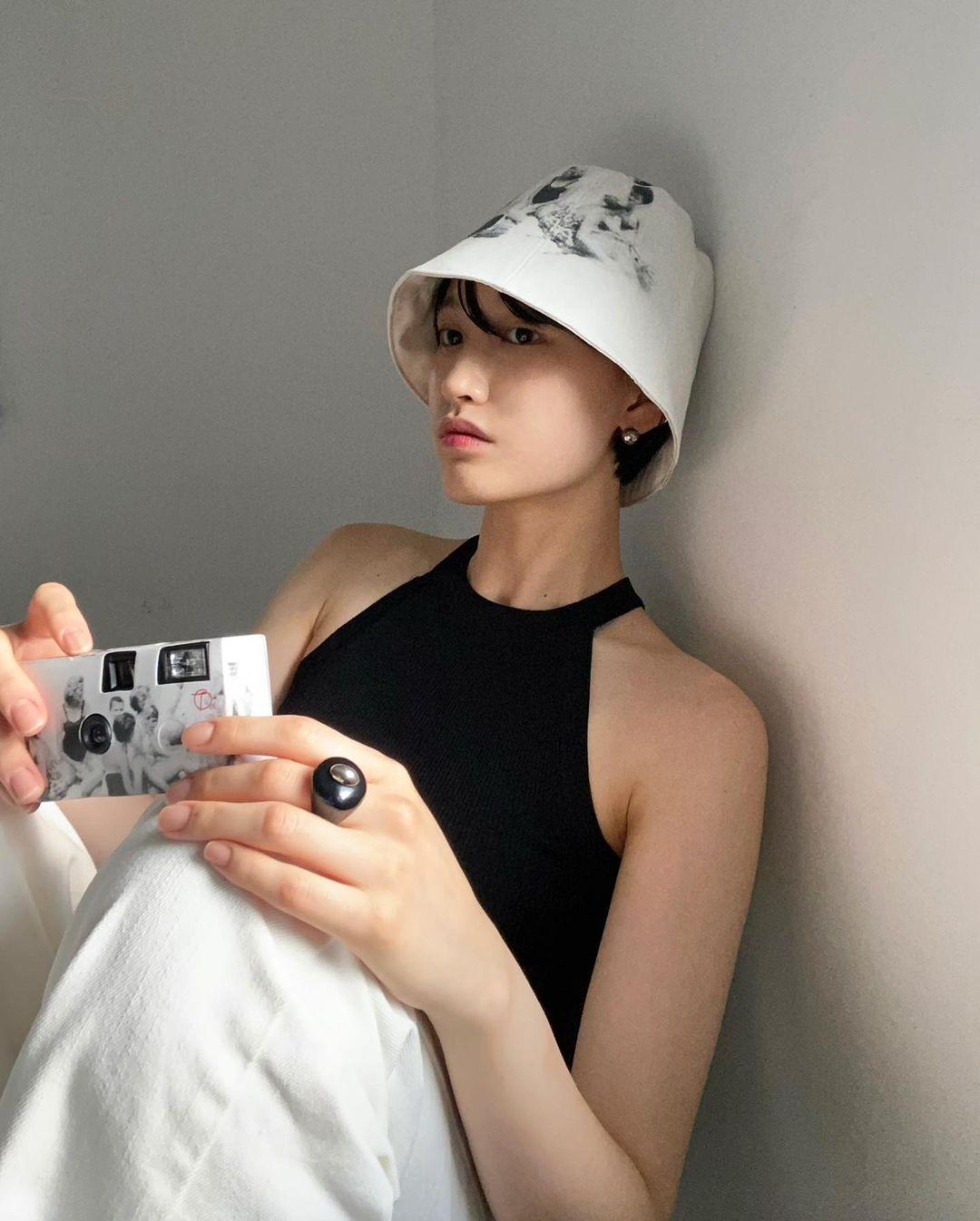 时尚博主的19件夏季日常穿搭look,这位博主的减龄穿搭值得学习