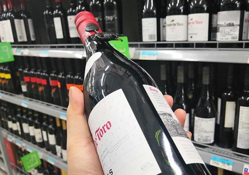 买红酒需要看哪些参数,买红酒为什么要看瓶底