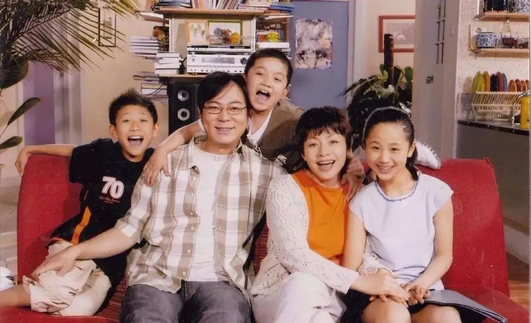 北京三平米出租屋照片令人心酸，原来明星和普通人的穷不是一种穷