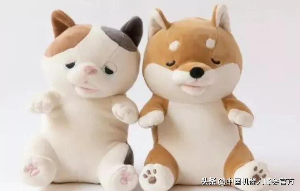 日本机器人，拥有十二种“吮吸”模式，比毛绒玩具更让人开心