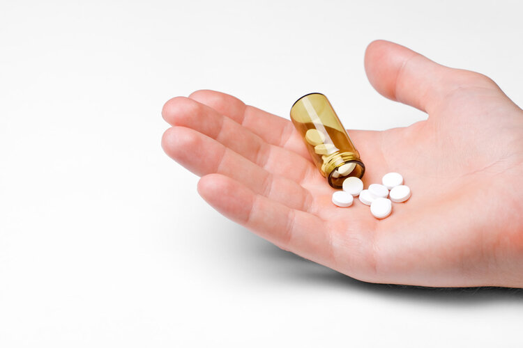 脸上长斑身上长红痣与肝病有关吗,肝病身上的红痣是什么样的