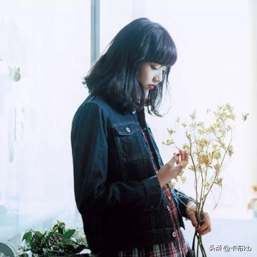 只有谦卑才能衬托高贵,细节见人品谦卑藏高贵