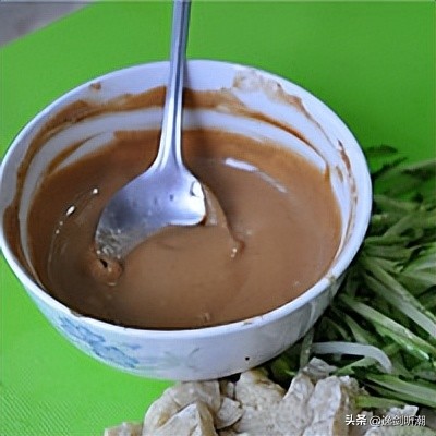 西安品诺凉皮视频,西安美食凉皮简介