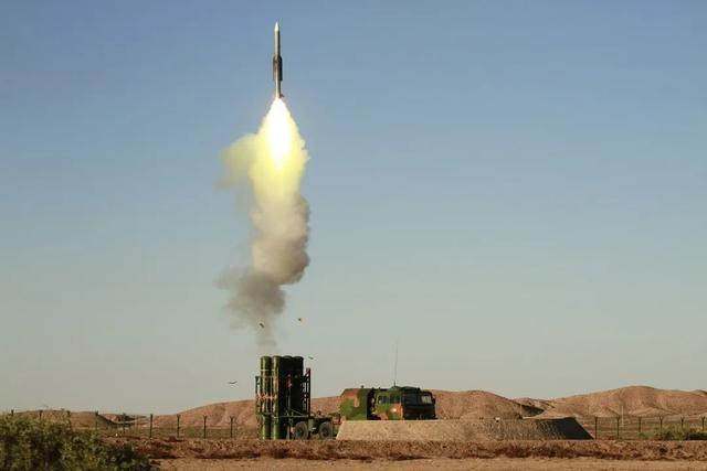 美日相争双方海上激战,美日军舰在日本近海联合演习