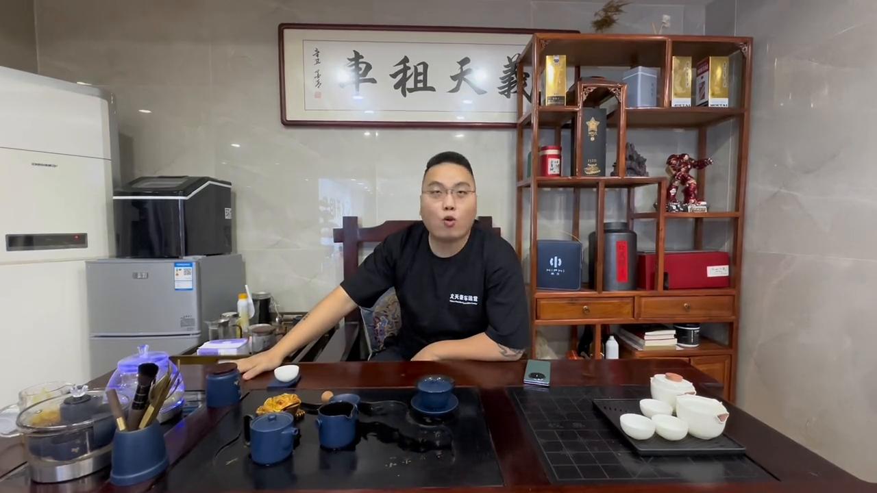 如何避免被汽车租赁公司套路,揭秘租车骗局套路视频